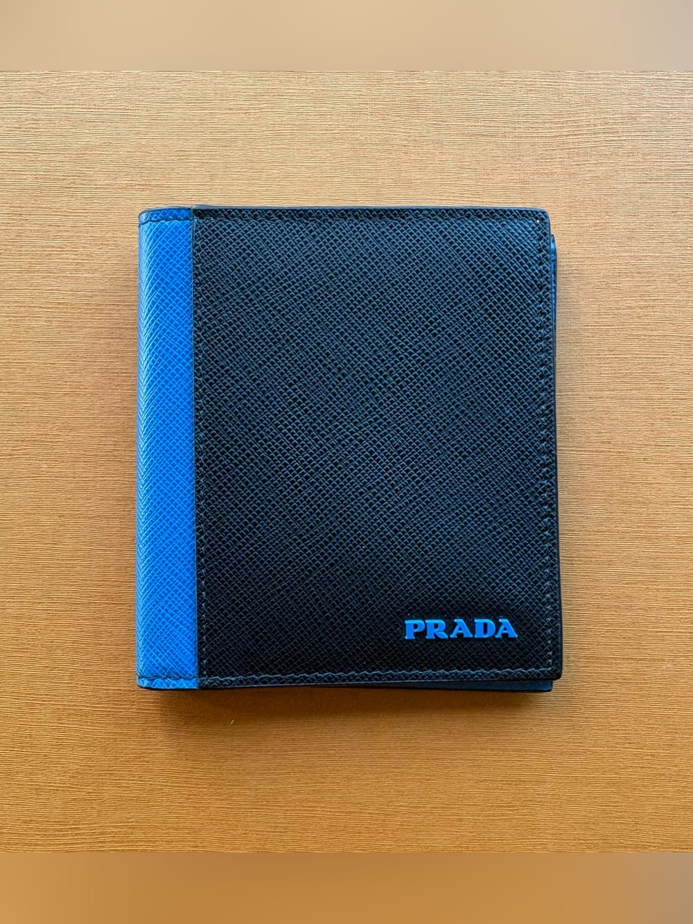 Prada Saffiano Active Bi-Fold Card
Wallet - No box